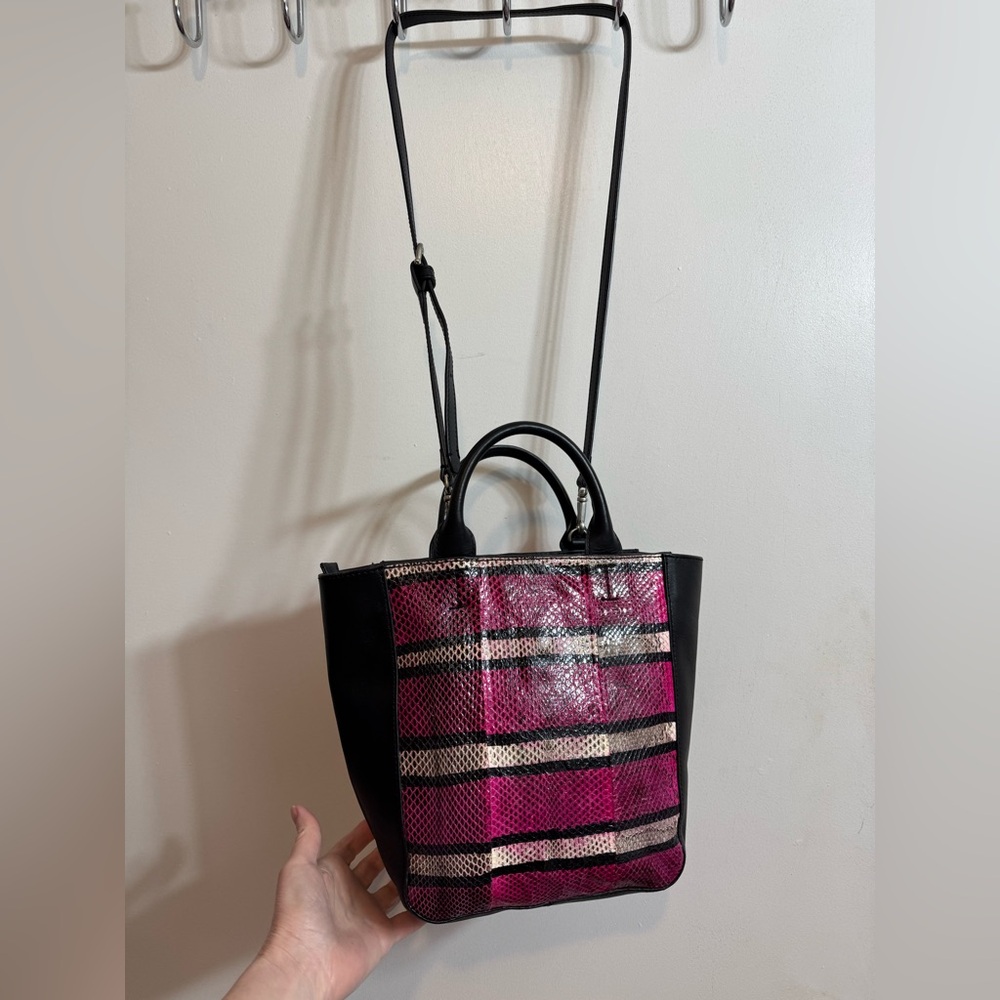 Etienne Aigner Crossbody - Picture 12 of 16
